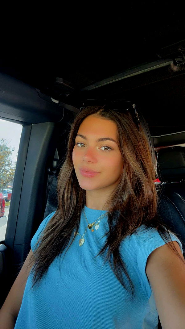 mia_sweitz image ~ Altpins