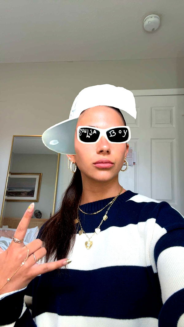 mia_sweitz image ~ Altpins