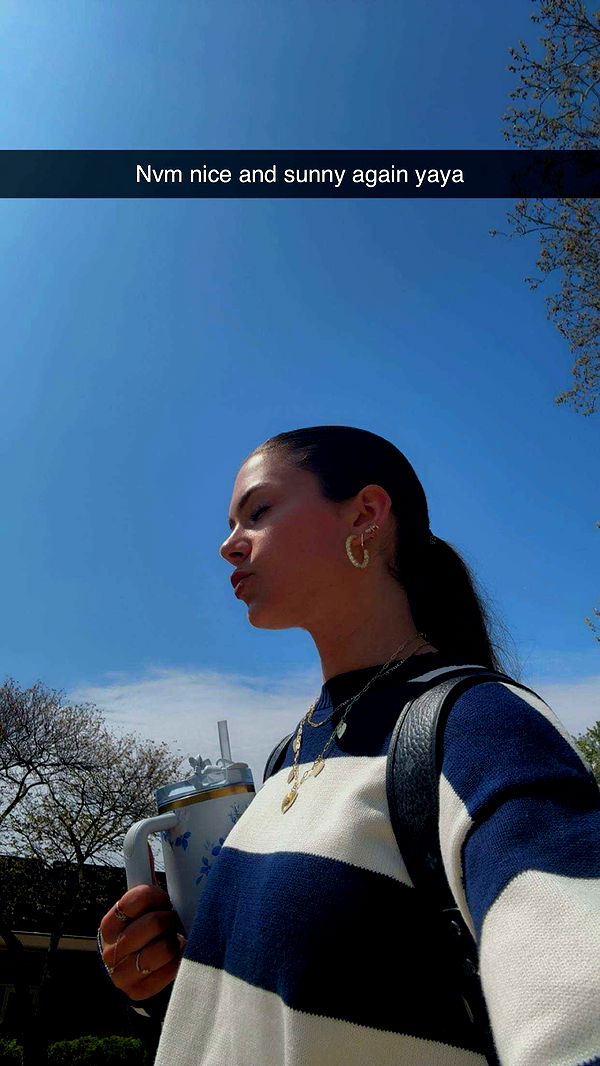 mia_sweitz image ~ Altpins