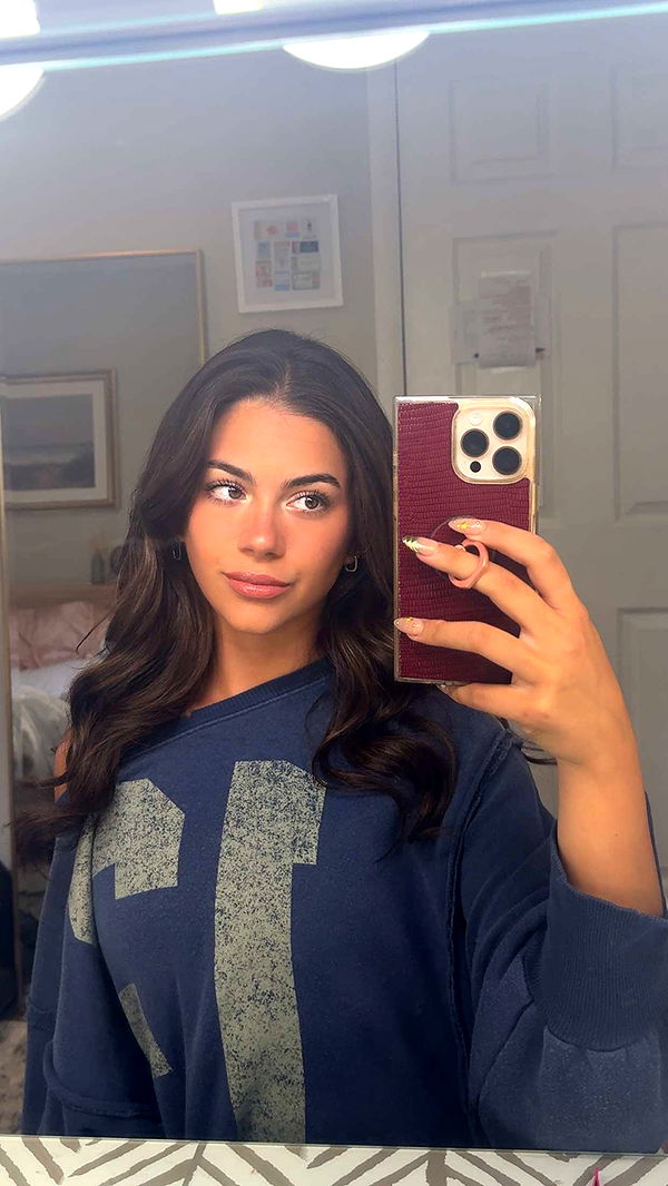 mia_sweitz image ~ Altpins