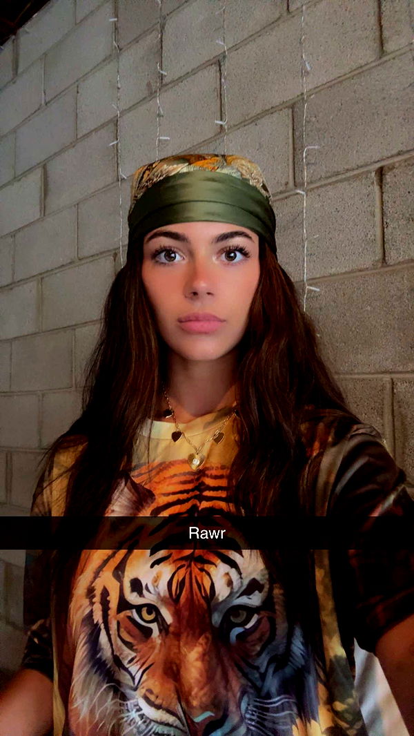 mia_sweitz image ~ Altpins