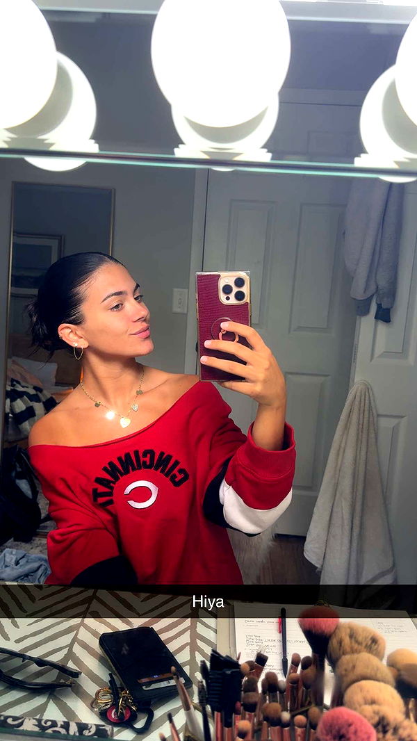 mia_sweitz image ~ Altpins