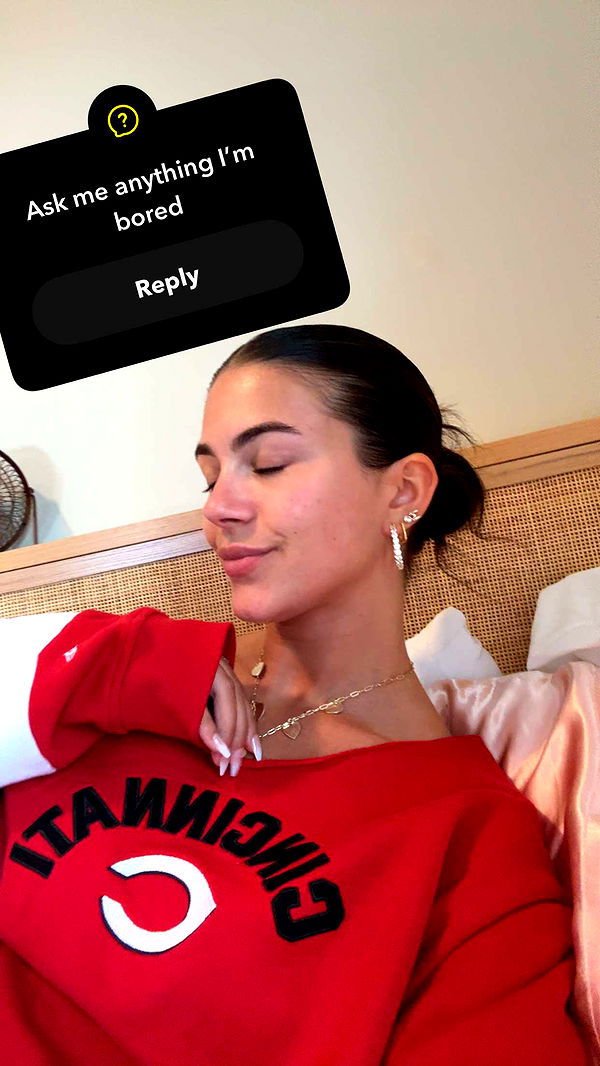 mia_sweitz image ~ Altpins