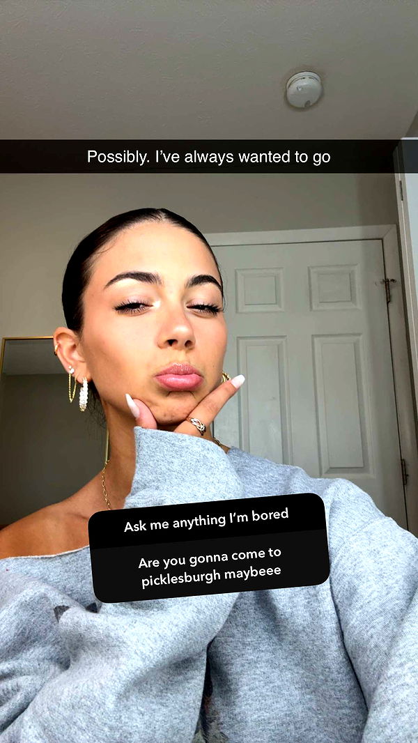 mia_sweitz image ~ Altpins