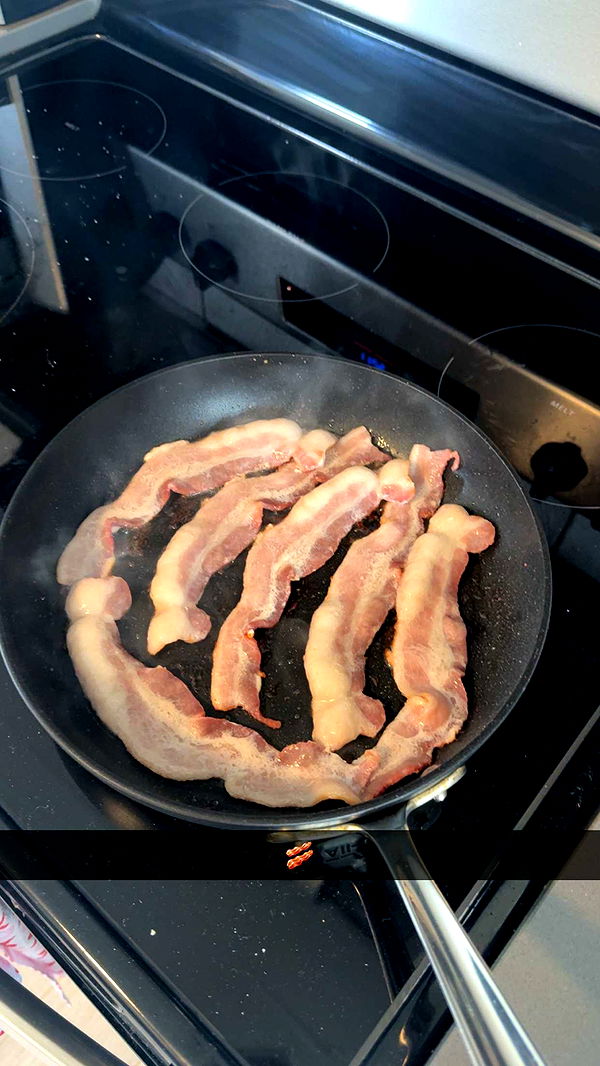 mia_sweitz image ~ Altpins