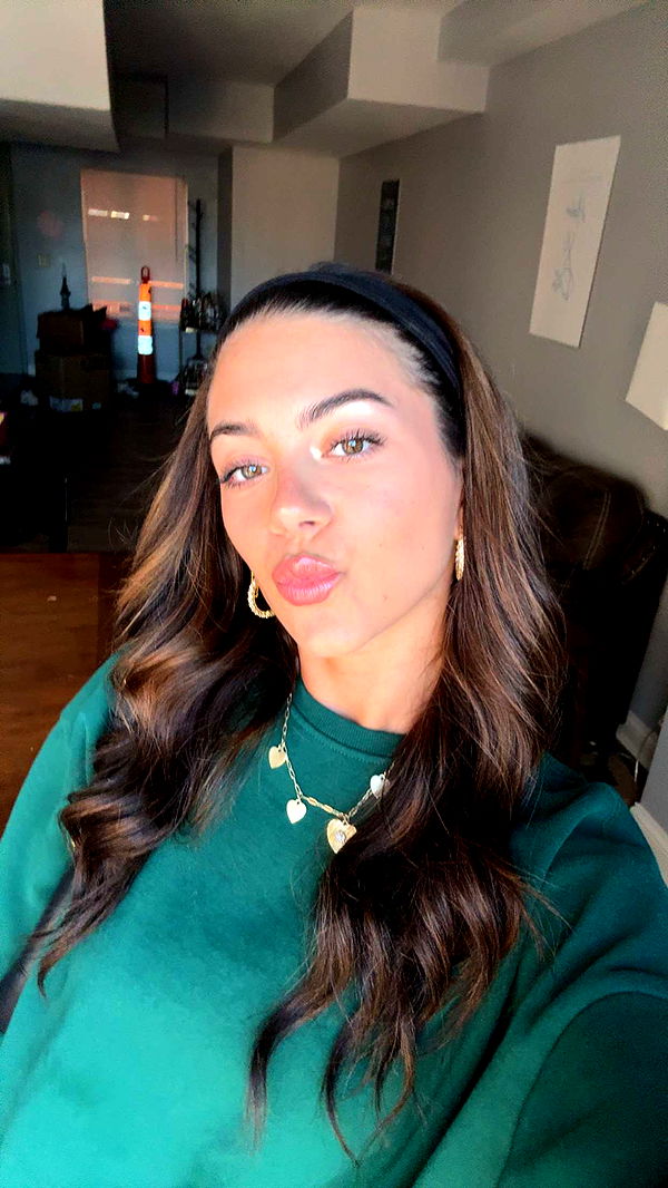 mia_sweitz image ~ Altpins