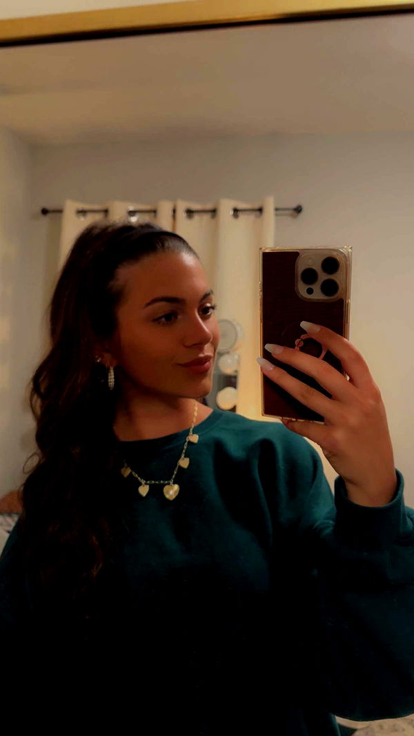 mia_sweitz image ~ Altpins