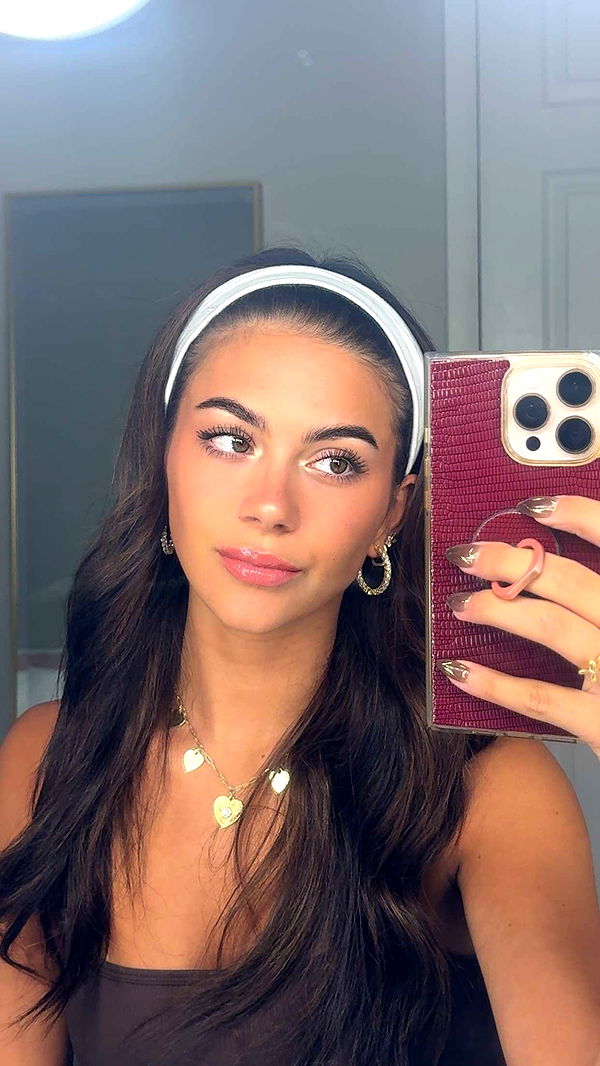 mia_sweitz image ~ Altpins