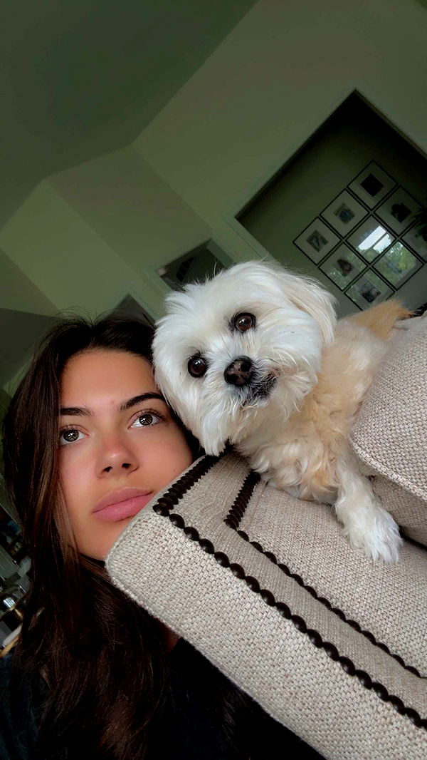 mia_sweitz image ~ Altpins