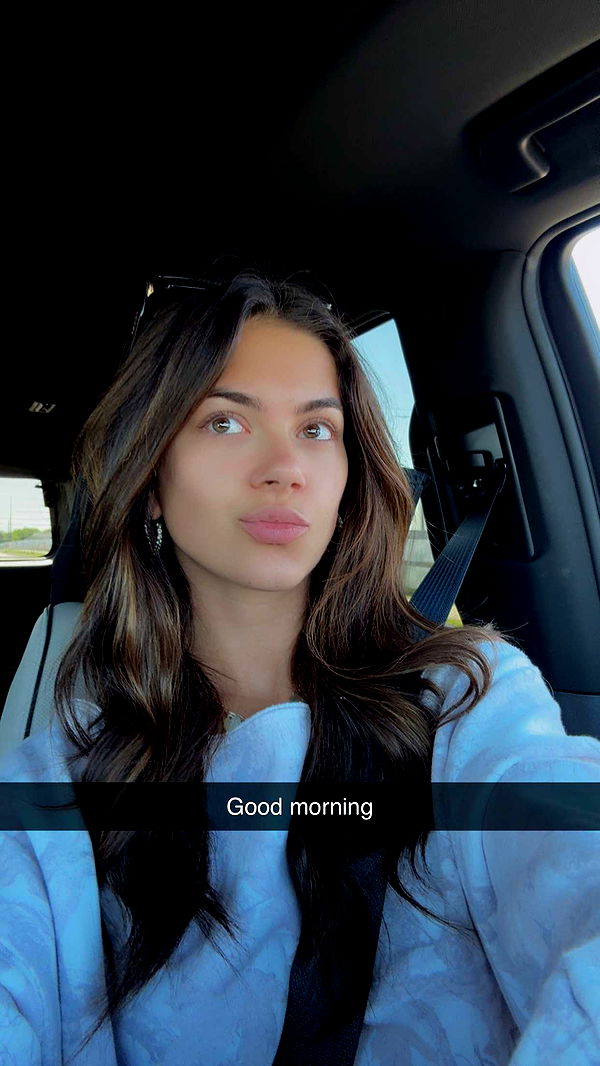 mia_sweitz image ~ Altpins