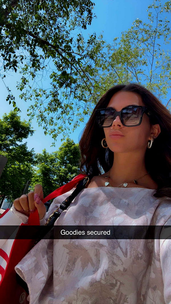 mia_sweitz image ~ Altpins