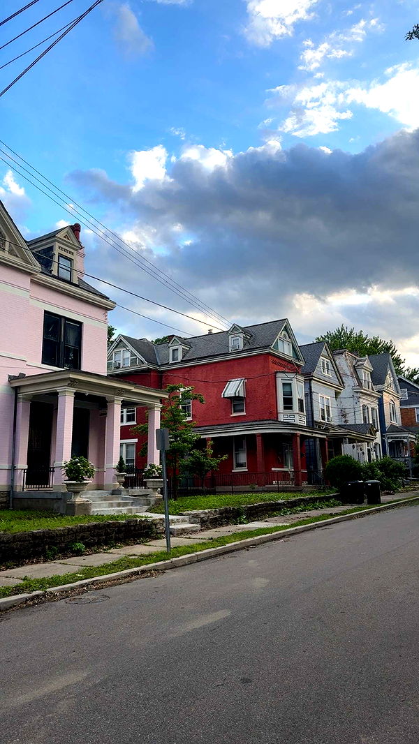 mia_sweitz image ~ Altpins