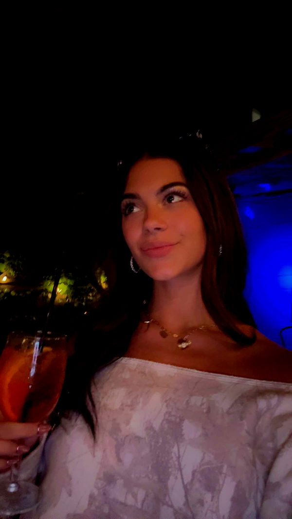 mia_sweitz image ~ Altpins