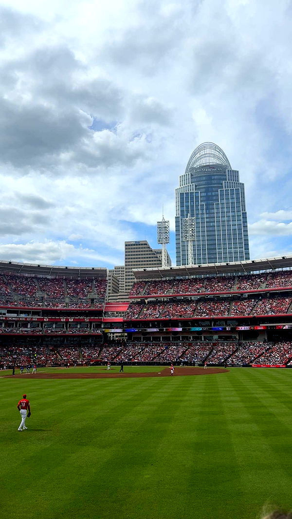 mia_sweitz image ~ Altpins