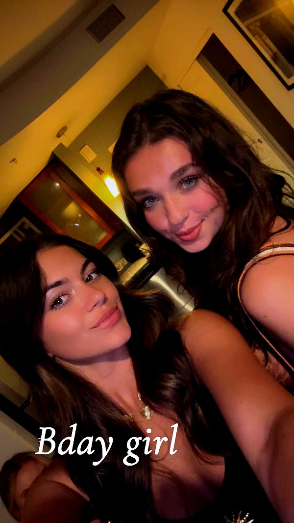 mia_sweitz image ~ Altpins