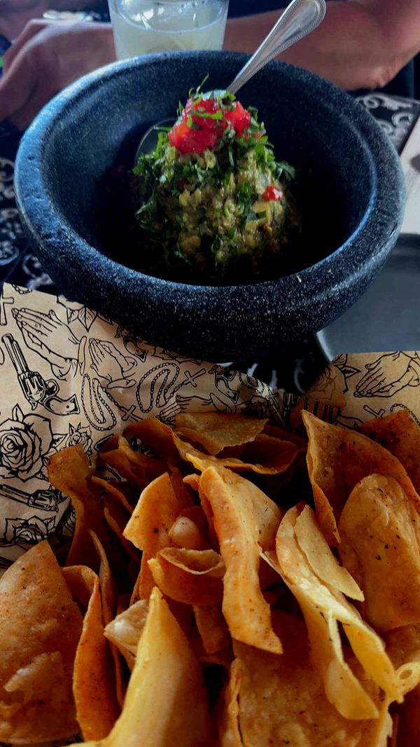 mia_sweitz image ~ Altpins