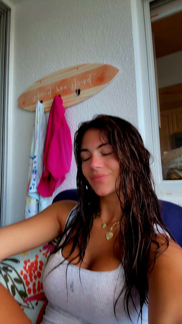 mia_sweitz image ~ Altpins