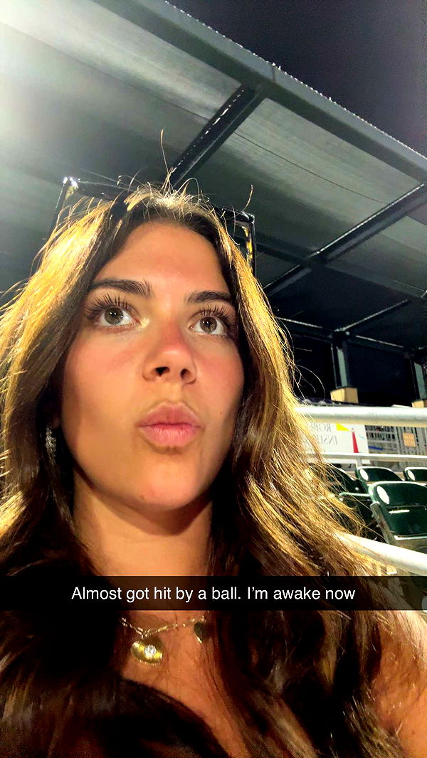 mia_sweitz image ~ Altpins