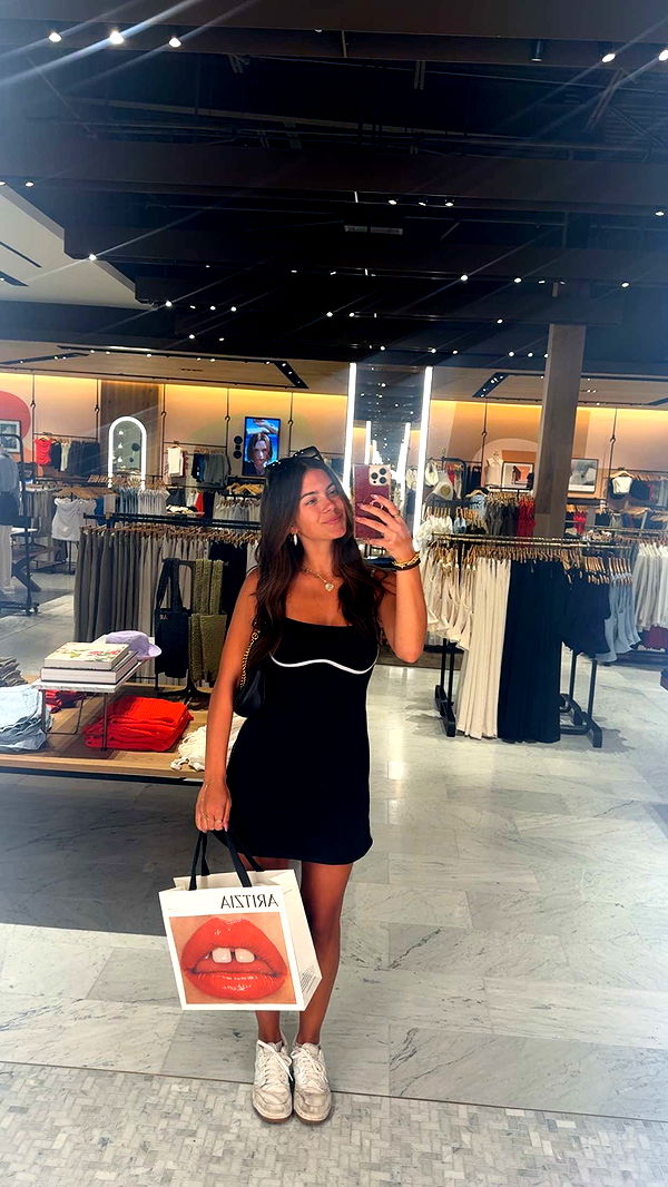 mia_sweitz image ~ Altpins