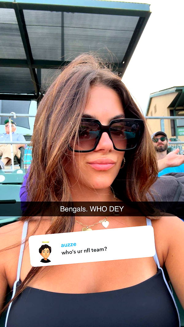 mia_sweitz image ~ Altpins