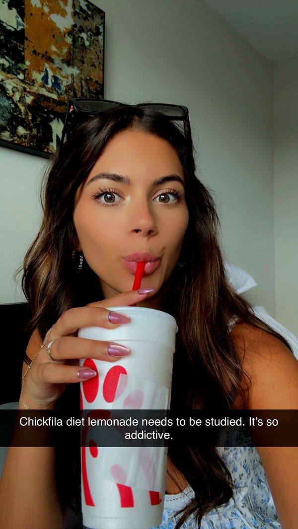 mia_sweitz image ~ Altpins