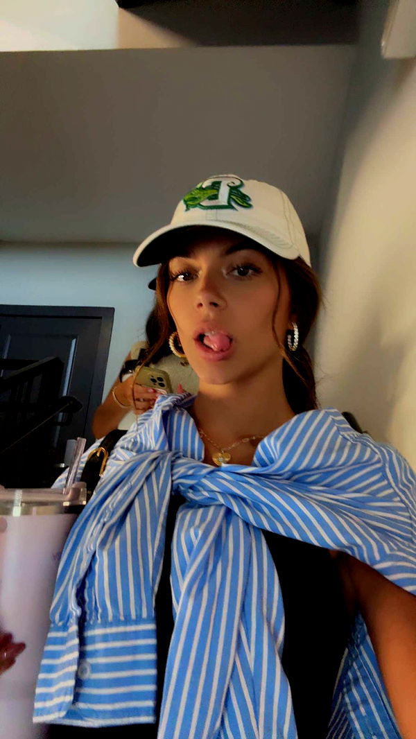 mia_sweitz image ~ Altpins