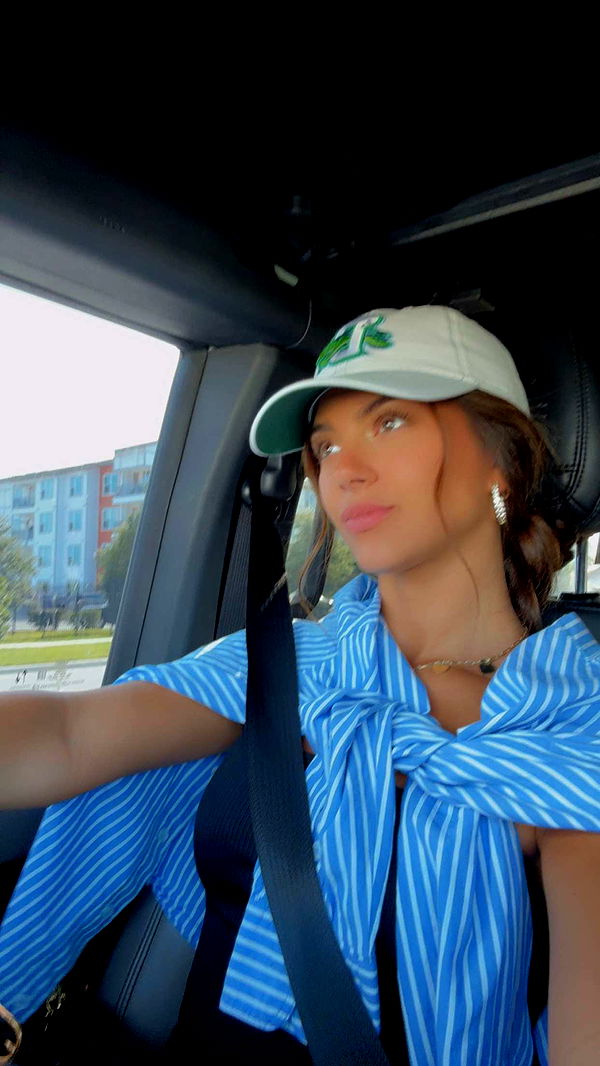 mia_sweitz image ~ Altpins