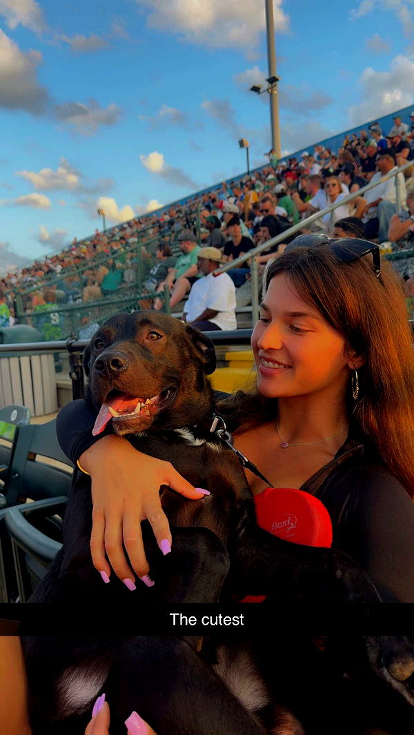 mia_sweitz image ~ Altpins