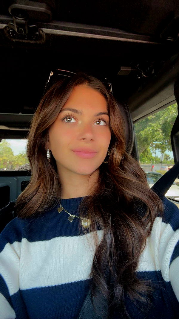 mia_sweitz image ~ Altpins