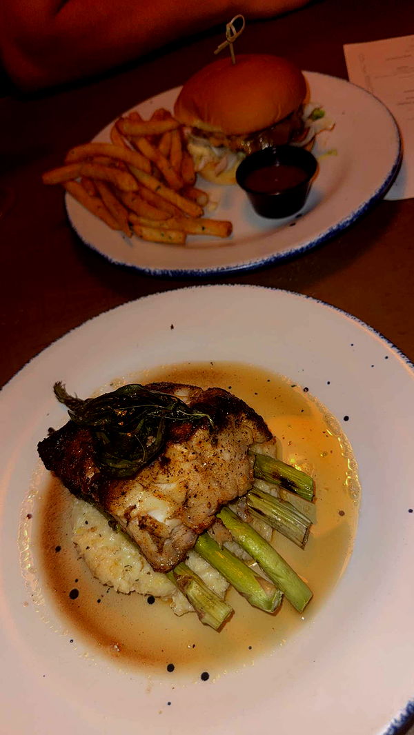 mia_sweitz image ~ Altpins