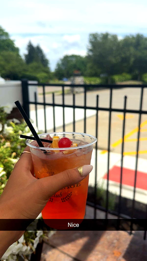 mia_sweitz image ~ Altpins