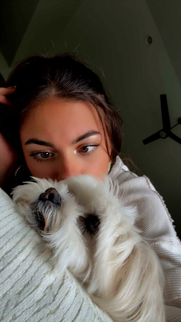 mia_sweitz image ~ Altpins