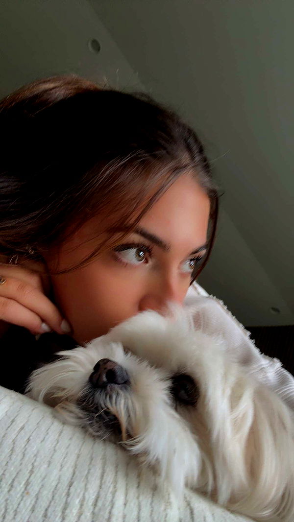 mia_sweitz image ~ Altpins