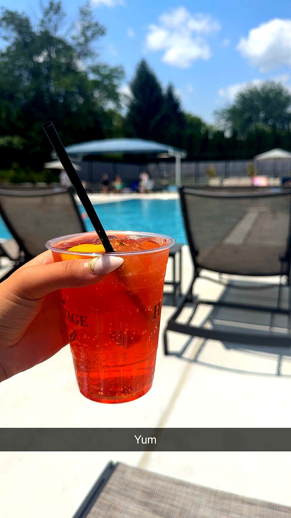 mia_sweitz image ~ Altpins