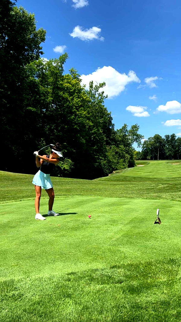 mia_sweitz image ~ Altpins