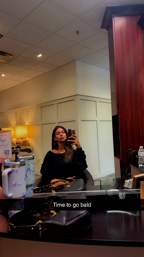 mia_sweitz image ~ Altpins