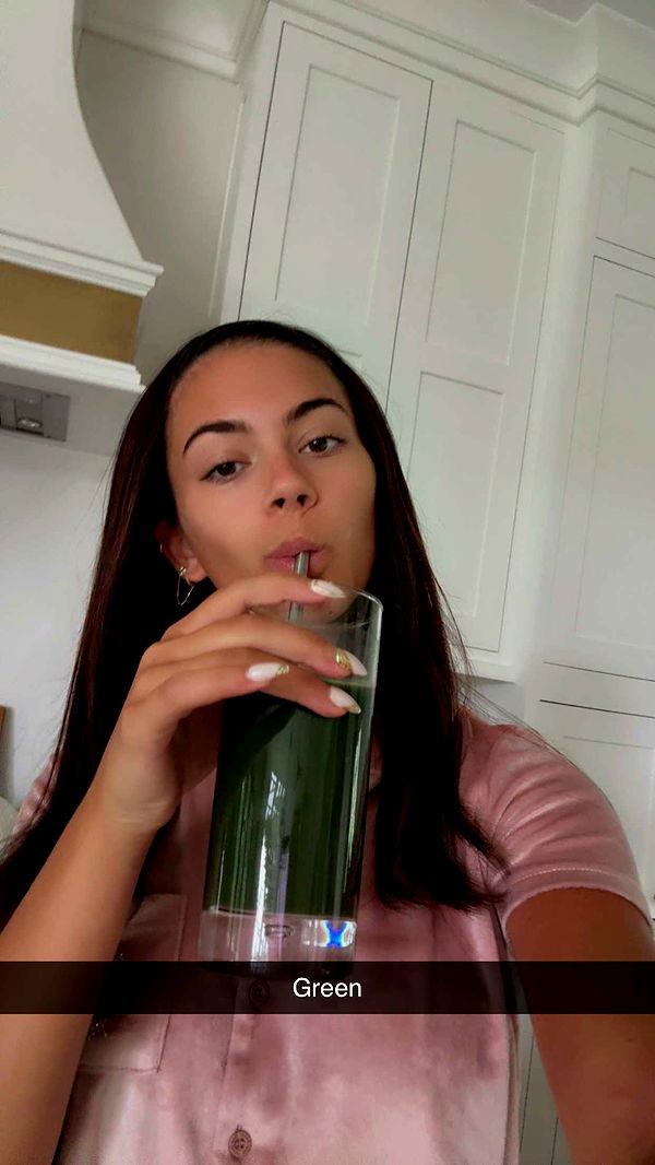 mia_sweitz image ~ Altpins