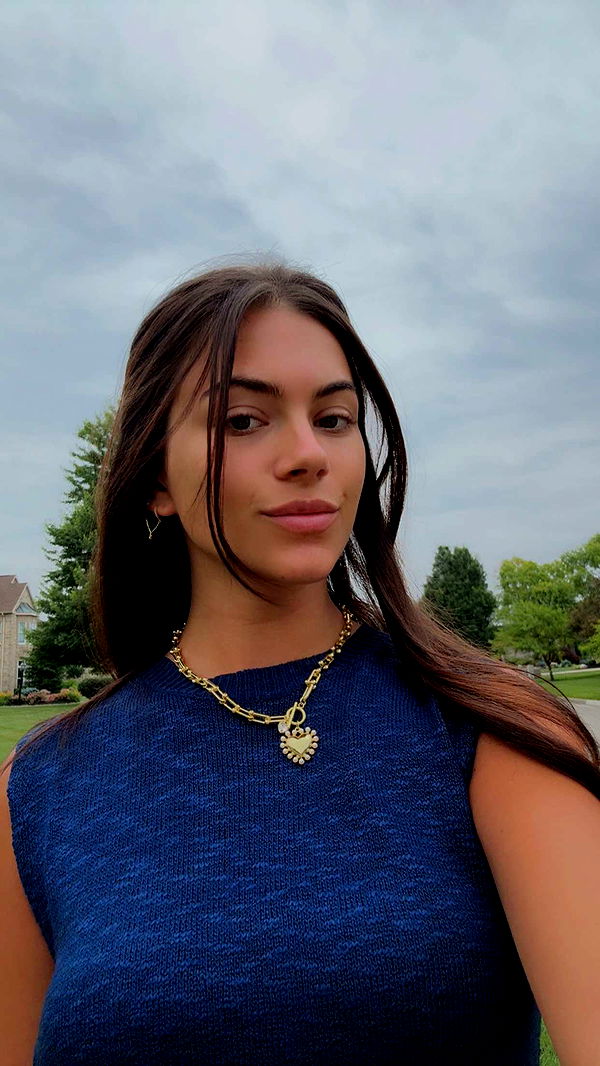 mia_sweitz image ~ Altpins