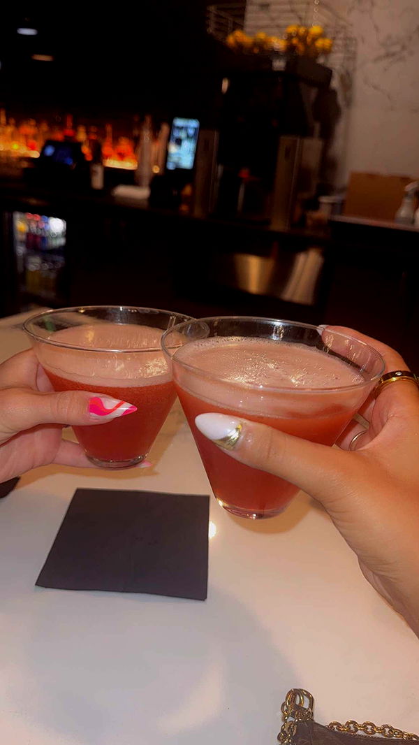 mia_sweitz image ~ Altpins