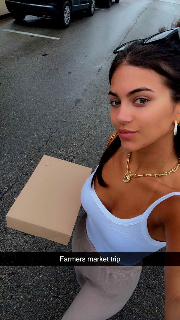 mia_sweitz image ~ Altpins