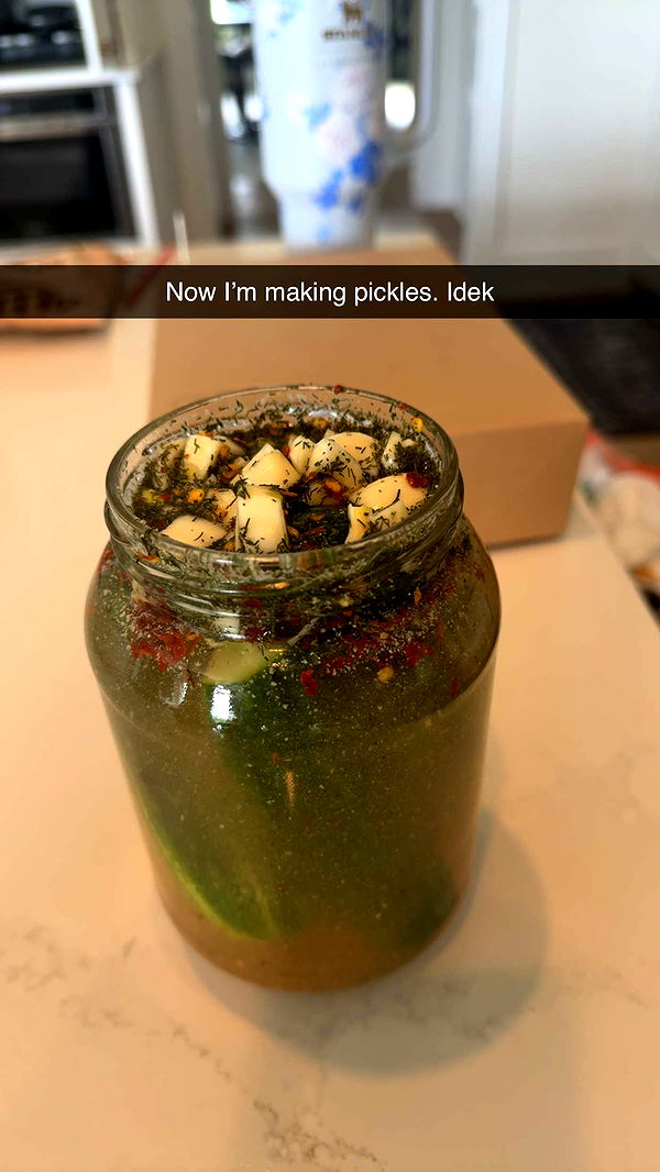 mia_sweitz image ~ Altpins