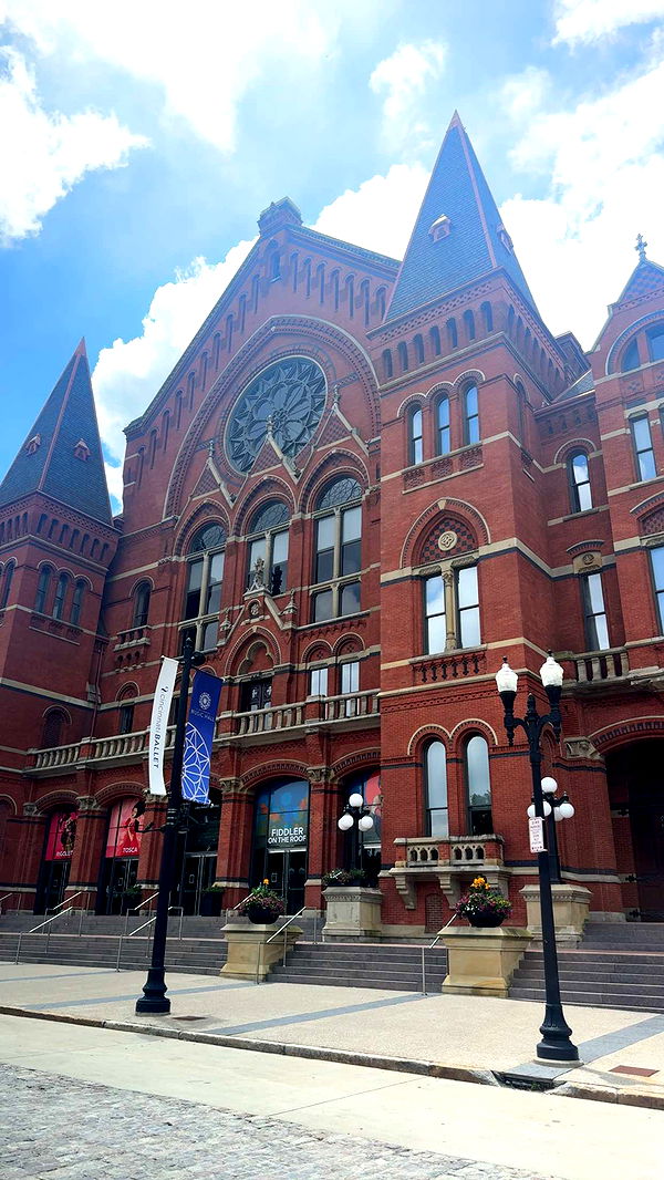 mia_sweitz image ~ Altpins