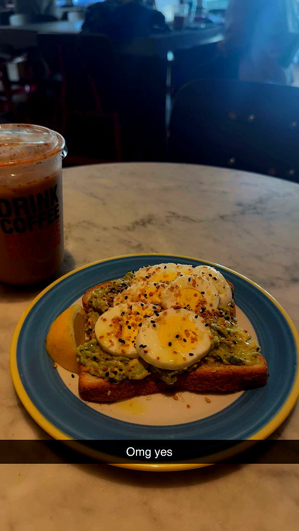 mia_sweitz image ~ Altpins