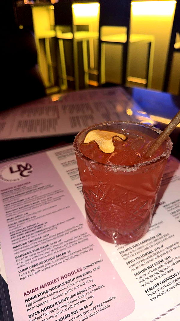 mia_sweitz image ~ Altpins