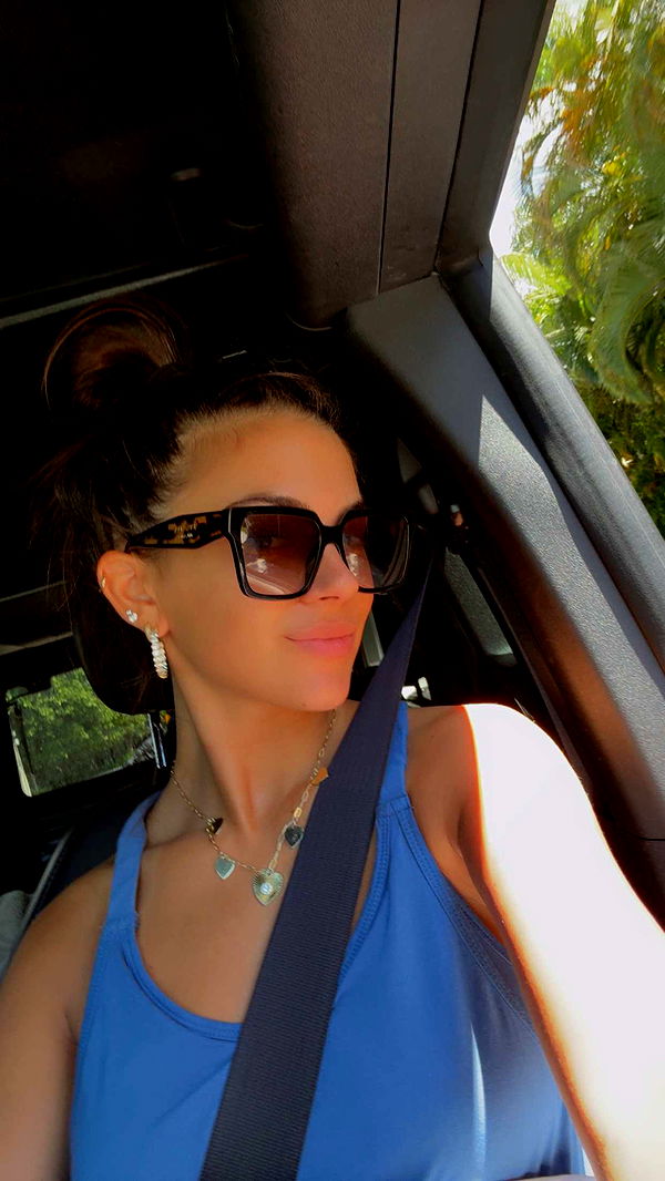 mia_sweitz image ~ Altpins