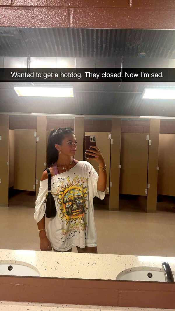 mia_sweitz image ~ Altpins