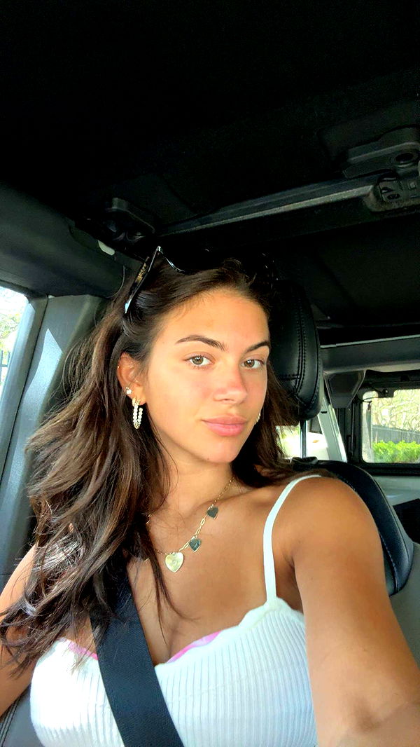 mia_sweitz image ~ Altpins