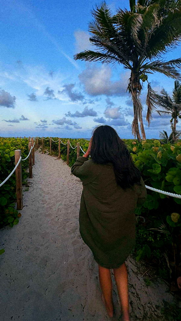 mia_sweitz image ~ Altpins