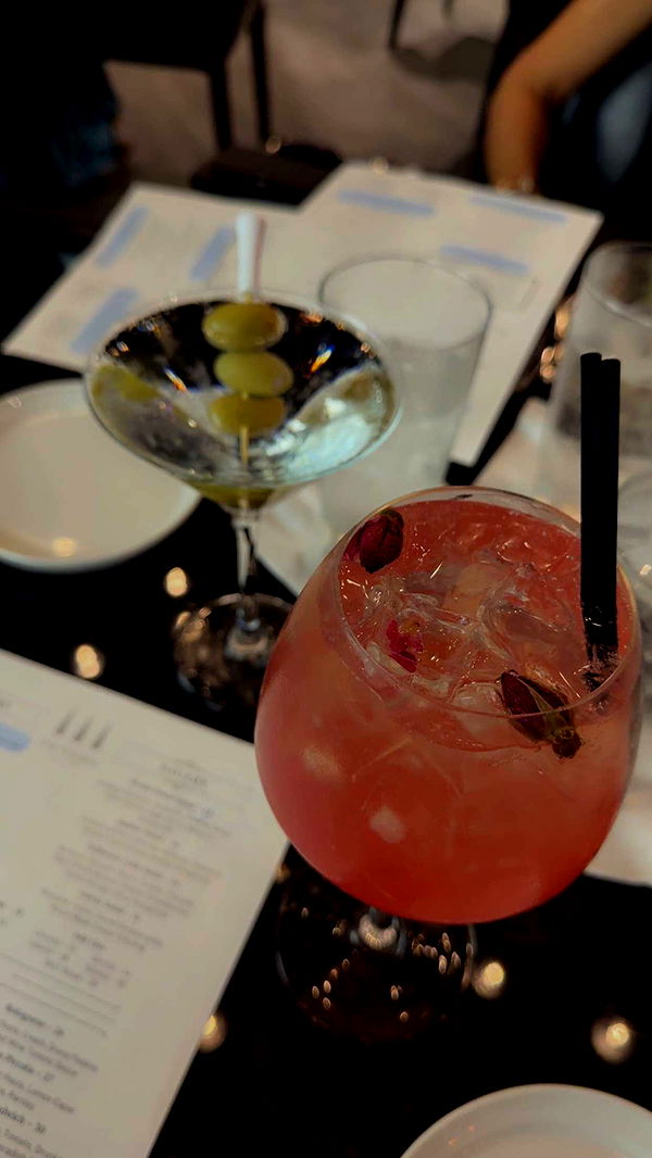 mia_sweitz image ~ Altpins