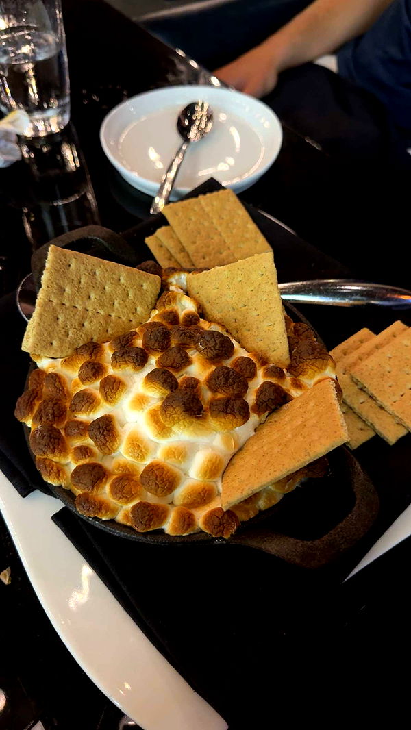 mia_sweitz image ~ Altpins